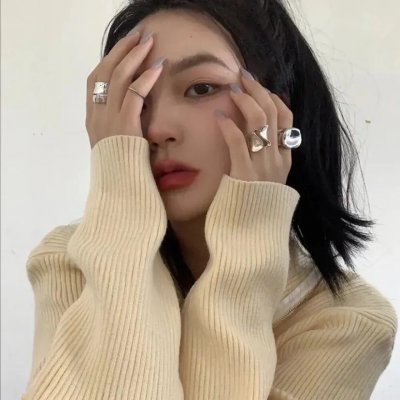 美女霓裳